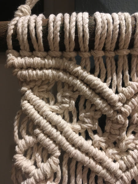 LITTLE BAY MACRAME WALL HANGING